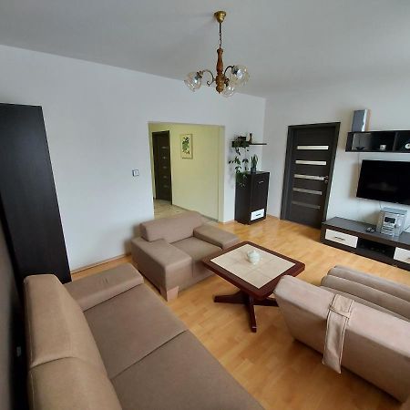 Apartman Eva - Plne Vybaveny Byt - Tyn Nad Vltavou Bagian luar foto