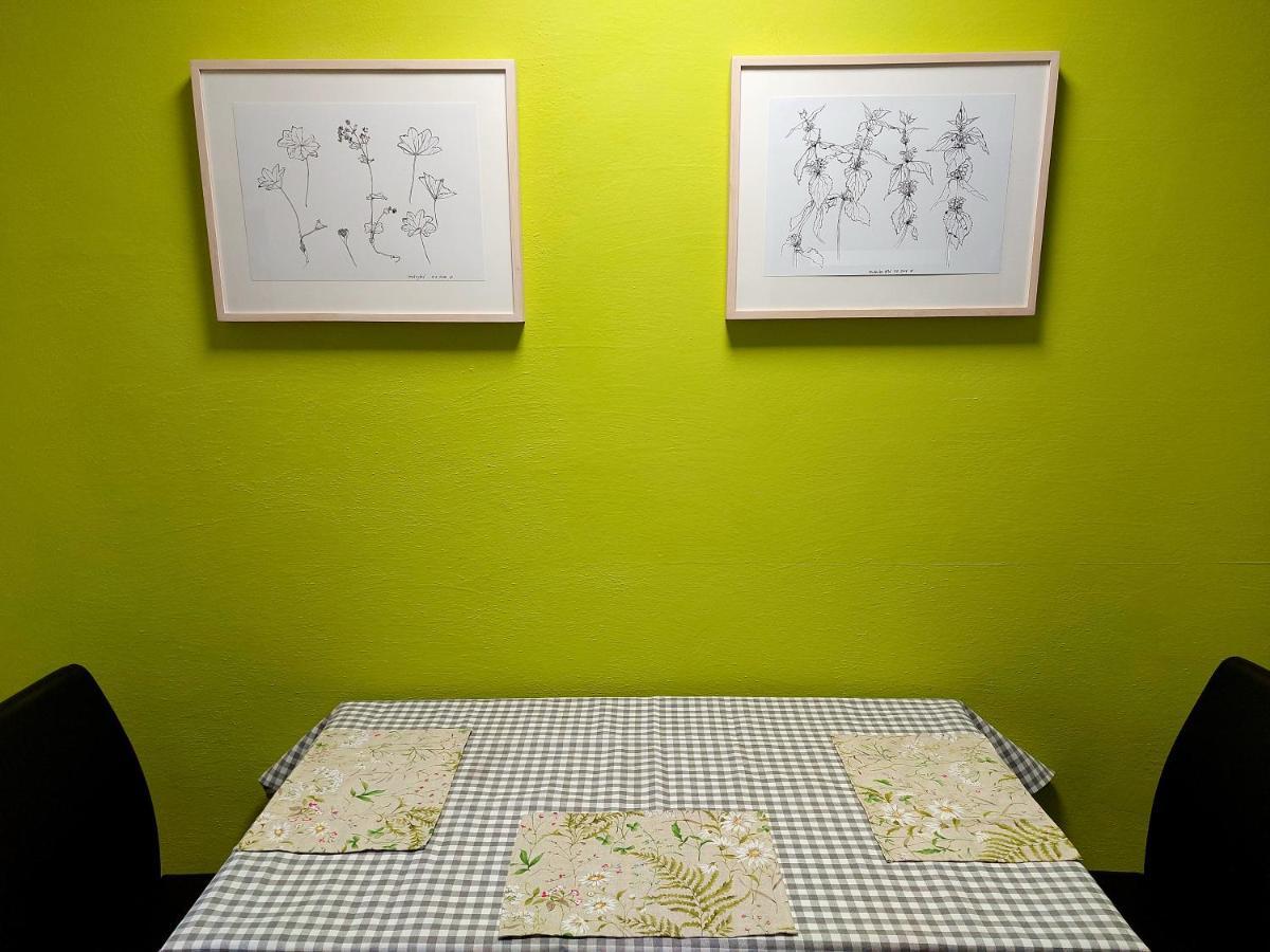 Apartman Eva - Plne Vybaveny Byt - Tyn Nad Vltavou Bagian luar foto