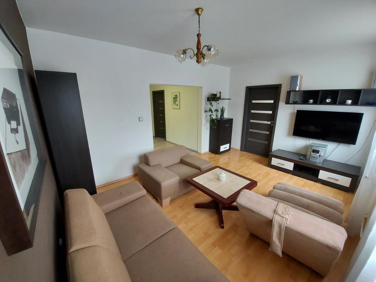 Apartman Eva - Plne Vybaveny Byt - Tyn Nad Vltavou Bagian luar foto