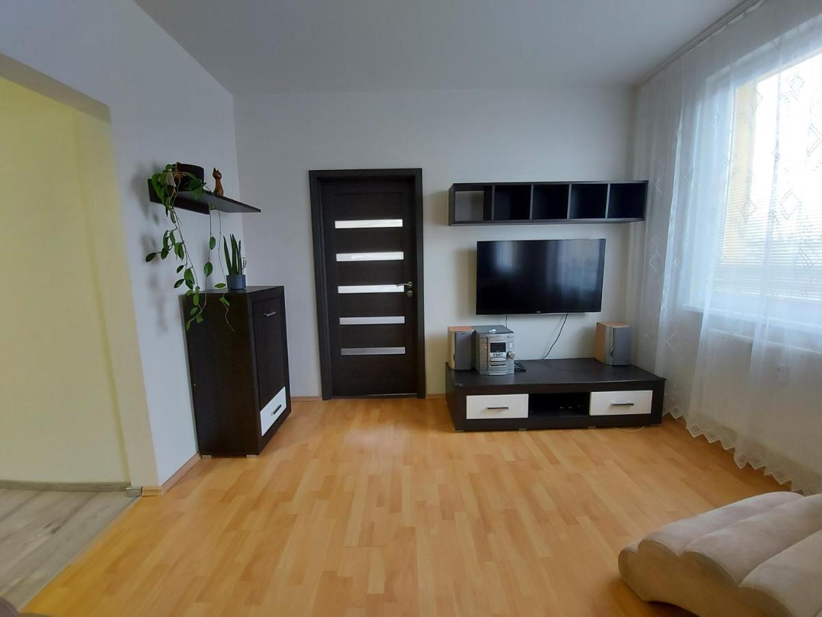 Apartman Eva - Plne Vybaveny Byt - Tyn Nad Vltavou Bagian luar foto
